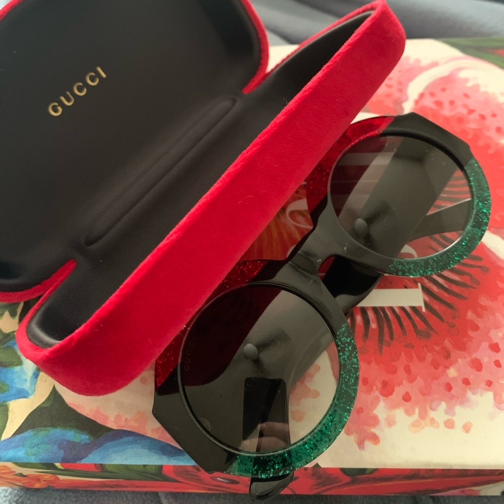 Gucci Web sunglasses